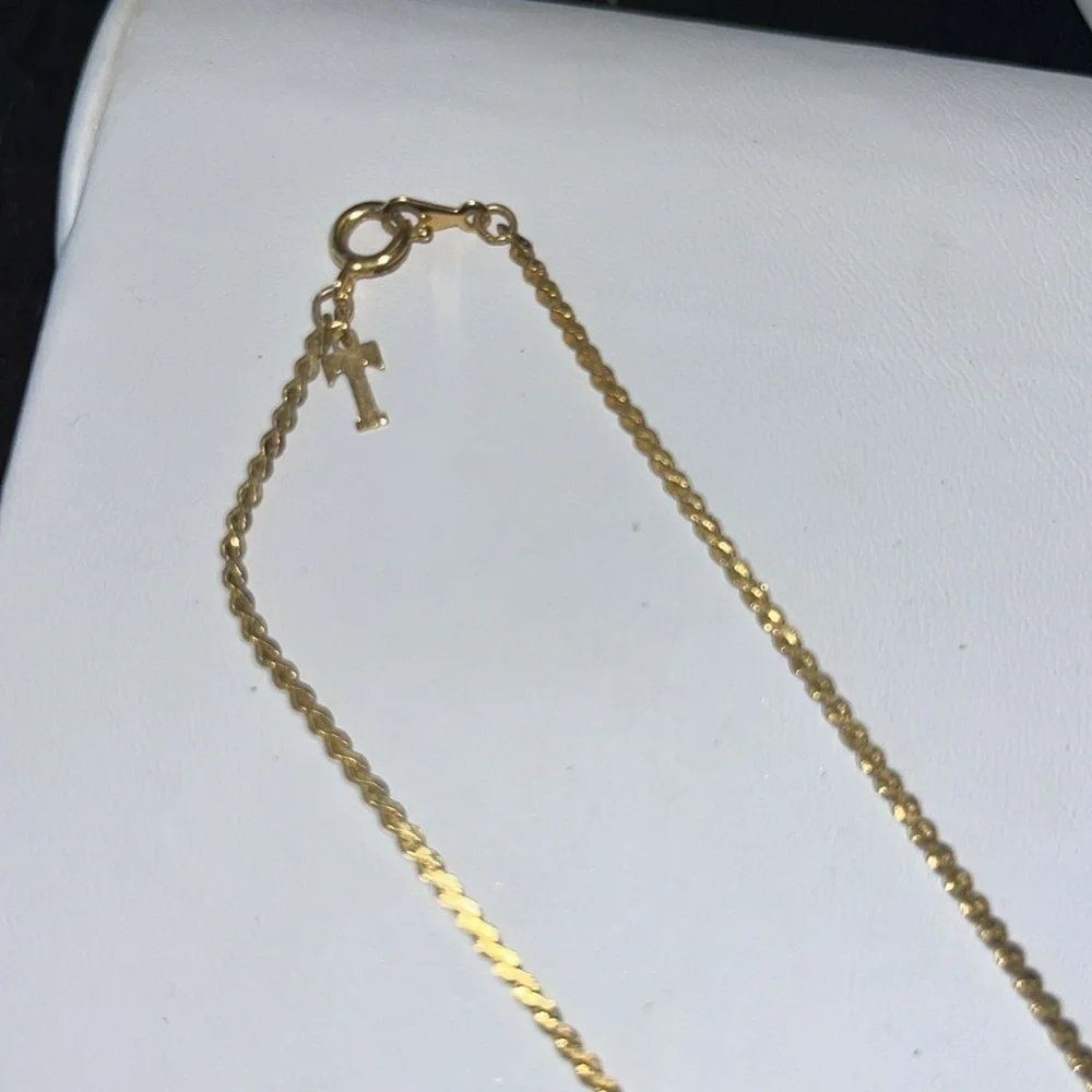 Bundle 3 vintage signed necklaces Trifari Monet Napier Gold toned/ivory/white